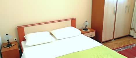 1 bedroom, Internet, bed sheets
