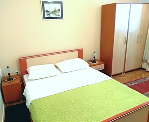 1 間睡房、上網、床單