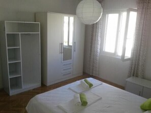 2 bedrooms, Internet, bed sheets