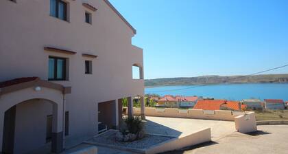 Njaco - Two Bedroom Apartment with Balcony and Sea View