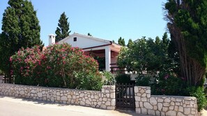 Exterior - Apartment Rina- Two Bedroom Apartment with Terrace (Mandre)