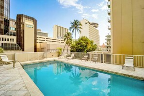 Outdoor pool - Marine Surf by Luana HI Vacation Rental (Honolulu)
