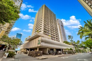 Exterior - Marine Surf by Luana HI Vacation Rental (Honolulu)