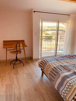 2 chambres, fer et planche à repasser, Wi-Fi