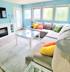 Smart TV y chimenea