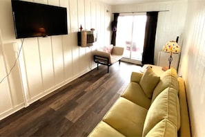 Smart TV, books, stereo, printers