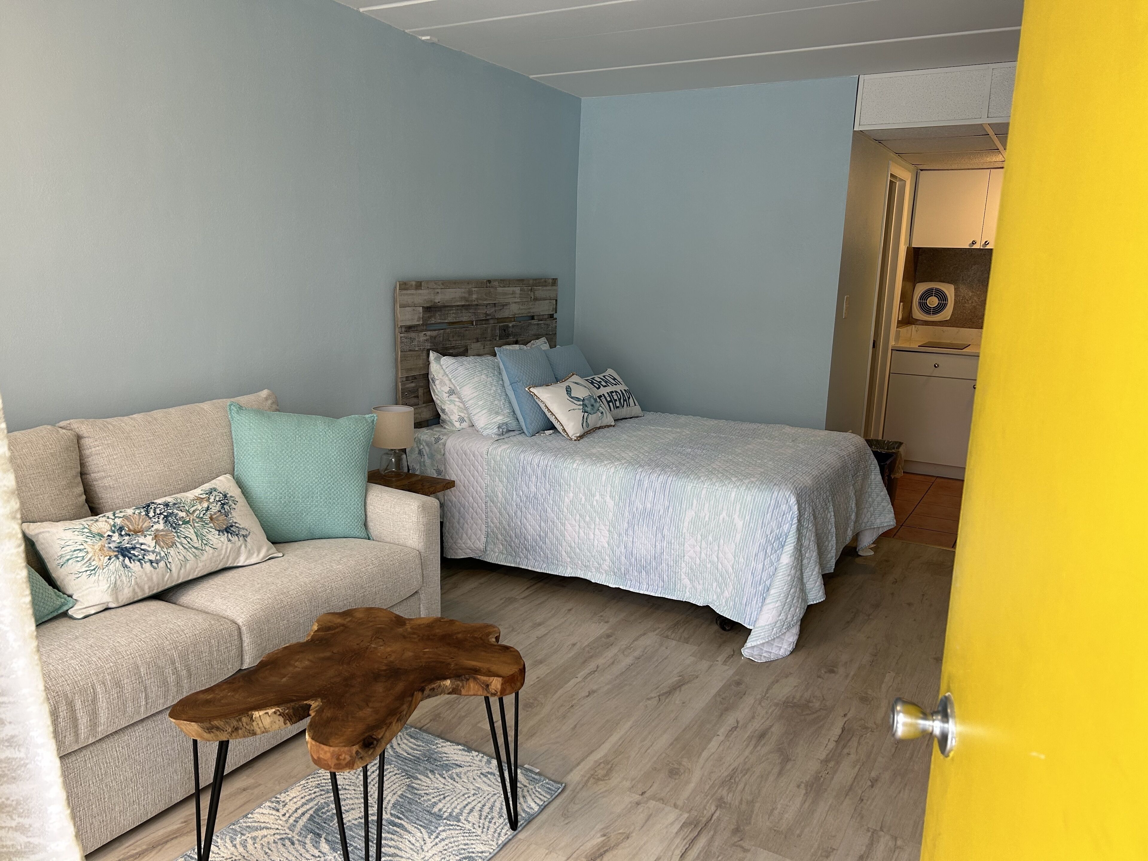Amazing location 2 min from the beach and boardwalk!