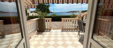 Apartment, Terrasse, Meerblick (2) | Terrasse/Patio