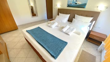 Apartment, Balcony, Ocean View (8) | Individually decorated, individually furnished, free cots/infant beds