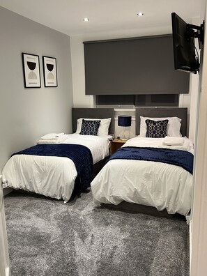 3 bedrooms, WiFi, bed sheets