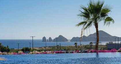 Stunning New Luxury Condo with Breathtaking Ocean Views