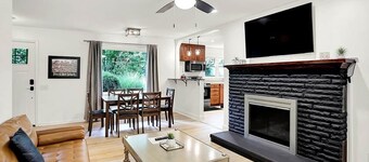 Boiler Bungalow - entire 3(King)Bed home!