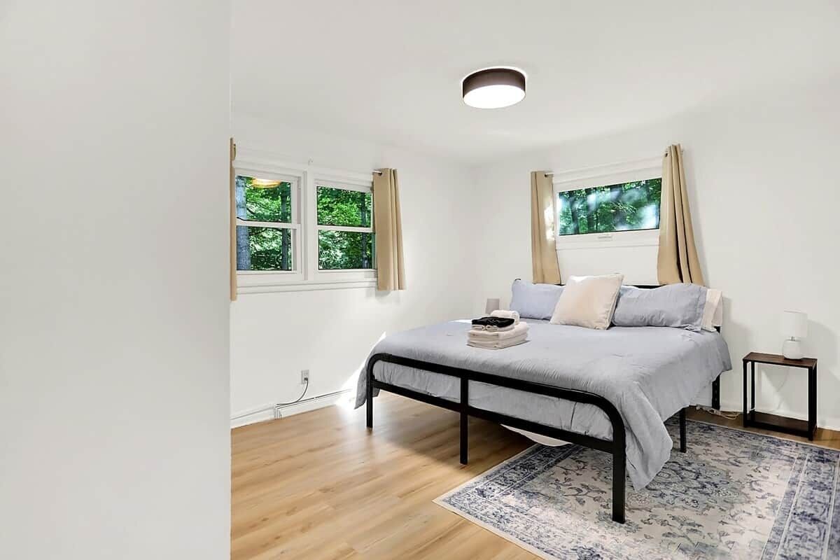 3 chambres, fer et planche à repasser, lit parapluie, Wi-Fi gratuit