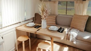 Luxury Room | Living area - Finger Lakes Treehouse & Spa (Sodus)