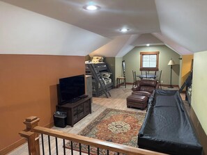 Smart TV, fireplace, offices