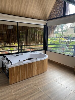 Premium bedding, down comforters, pillowtop beds, minibar - Rancho Ecoturistico El Faro (La Mesa)