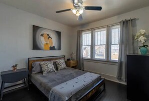 2 dormitorios, tabla de planchar con plancha, wifi gratis y ropa de cama