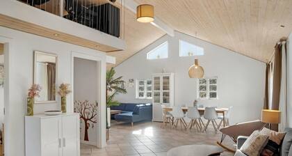 Cozy home in Væggerløse with sauna