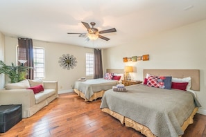 11 habitaciones, tabla de planchar con plancha y wifi gratis