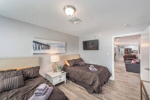 7 bedrooms, iron/ironing board, free WiFi, bed sheets