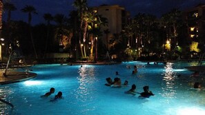 Beheizter Pool