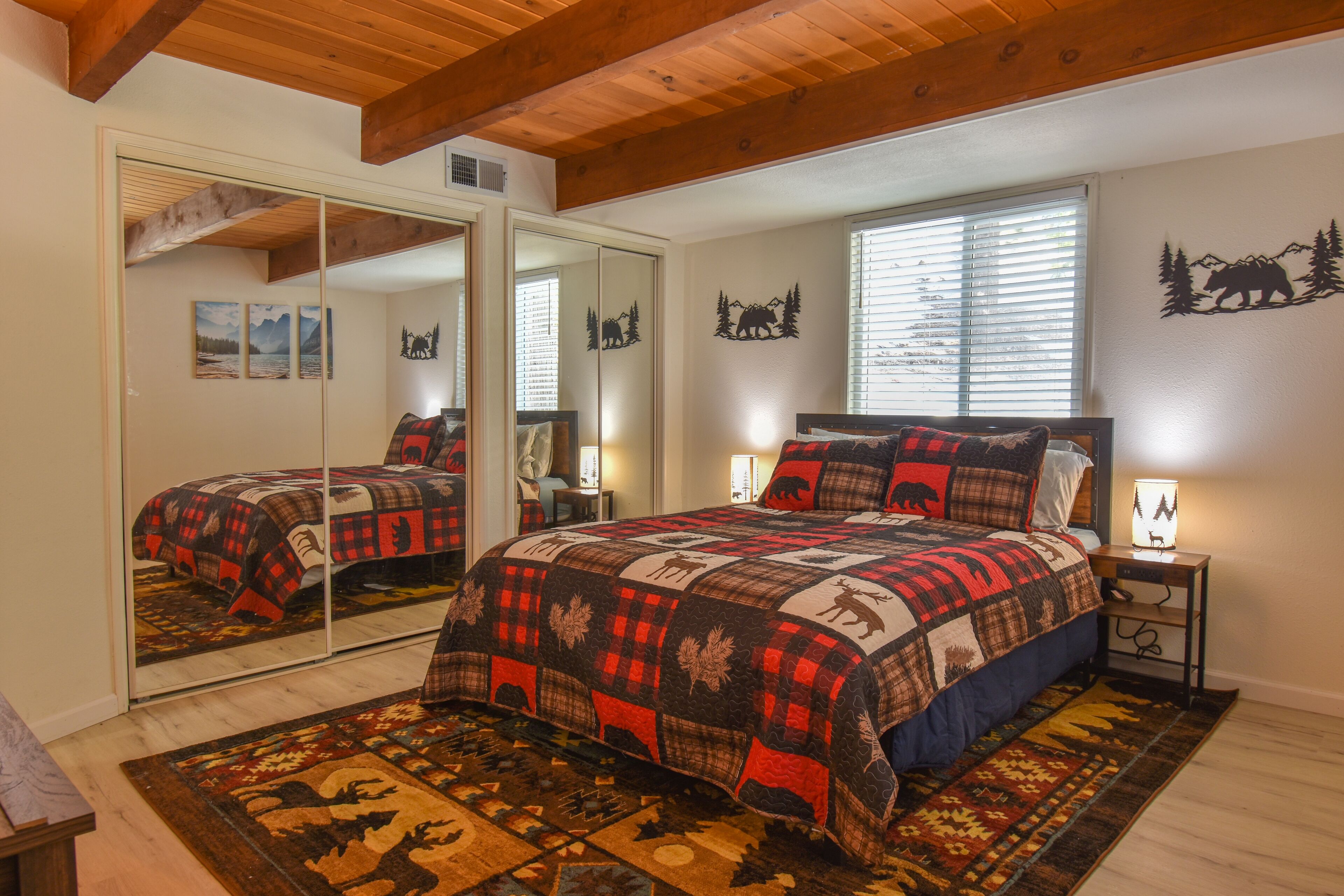 2 habitaciones, tabla de planchar con plancha, wifi y ropa de cama 