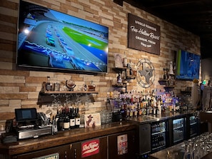 2 quầy bar/khu lounge 