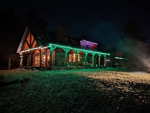Exterior - Little Cabin in the Big Woods - Cabin #2 (Necedah)