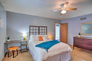 4 bedrooms, desk, iron/ironing board, travel crib