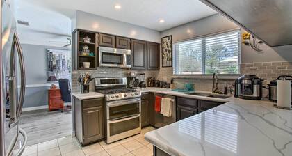 Houston Home with Private Outdoor Pool!