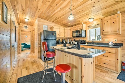Cozy Cabin in Parsons: Hike, Fish & Explore!