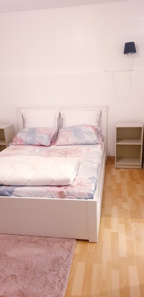 1 Schlafzimmer, Schreibtisch, kostenloses WLAN, Bettwäsche