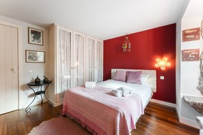 3 Schlafzimmer, Schreibtisch, Internetzugang, Bettwäsche