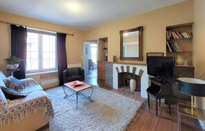 TV - Beautiful apartment in Saint-Dizier (Saint-Dizier)