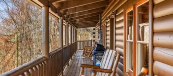 Mountain views, HUGE theater room, hot tub, game room!!