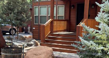 PEACEFUL, QUITE, COMFORTABLE UNIQUE GET AWAY FROM THE HEAT!!!