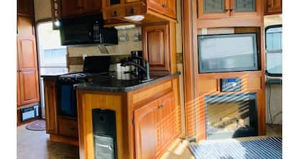 LARGE LOT & RV | LOWER KEYS