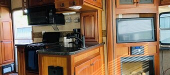 LARGE LOT & RV A Fisherman Camp