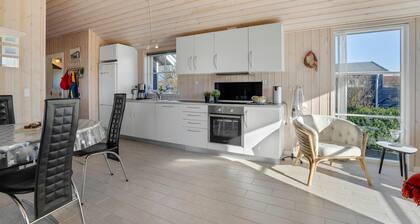 3 bedroom awesome home in Juelsminde