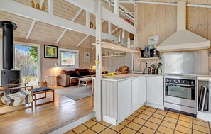 Køleskab, opvaskemaskine, kaffe-/temaskine