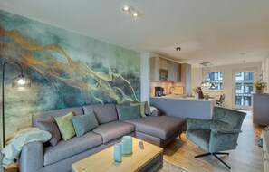 智能电视、立体声音响