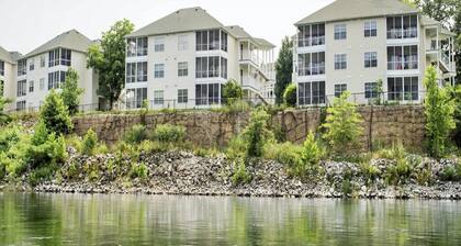 Fall Creek Getaway - 1 BR with Pool