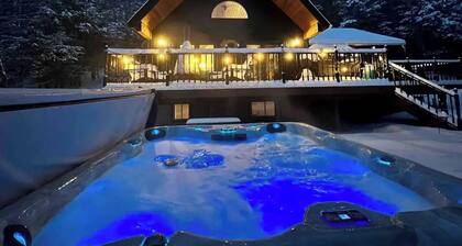 Cabin w/ Mountain Views, Hot Tub, AC, Pet + Family Friendly, WFH, Fireplace