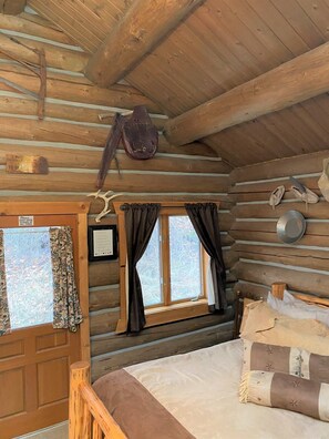 2 makuuhuonetta, silitysrauta/-lauta, Wi-Fi, vuodevaatteet