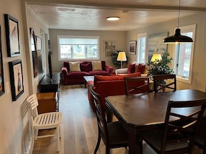 Interior - Tranquil Waters Retreat, Delavan, WI (Delavan)