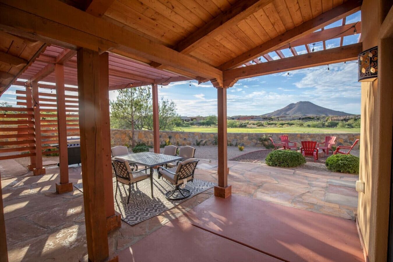 Camino Blanco · Large Newly Renovated Home with Beautiful Views