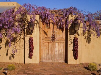 Agua Caliente · Family Friendly Home away - Beautiful Views