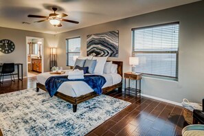 5 bedrooms, desk, iron/ironing board, travel cot