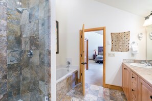 Condo, 4 Bedrooms | Bathroom - Bear Creek Lodge 407 4 Bedroom Condo by Alpine Lodging Telluride (Telluride)