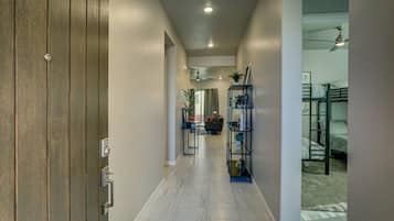 3 bedrooms, desk, iron/ironing board, travel cot